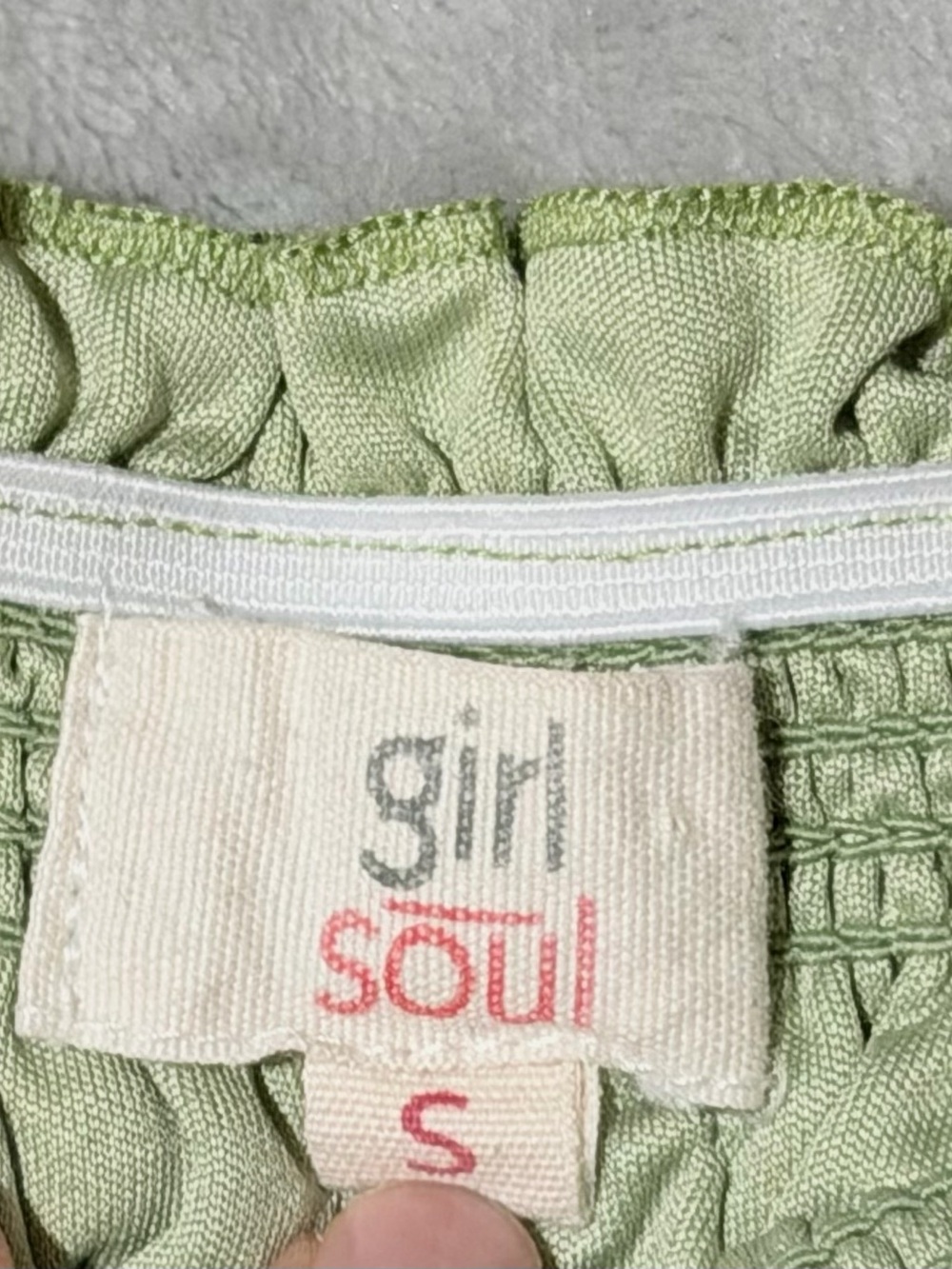 Smocked Floral Puff-Sleeve Crop Top in Sage Green - Picture 5 of 7